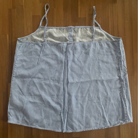 GAP Button-Front Cami - Picture 5 of 7